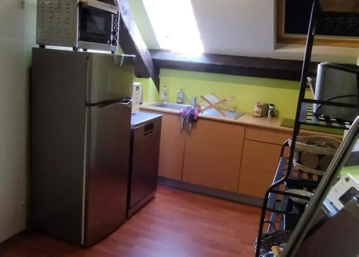 Grand Climatisé En Combles à 2 Pas De La Gare De Appartamento