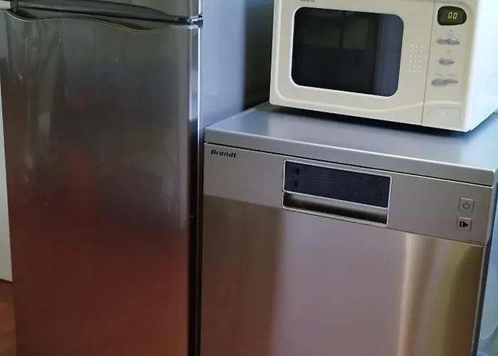 Grand Climatisé En Combles à 2 Pas De La Gare De *